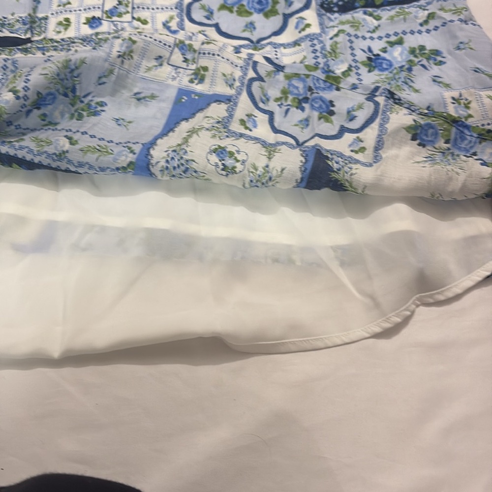 Abercrombie & Fitch Blue and White Floral Patchwork Mini Dress - Picture 4 of 9